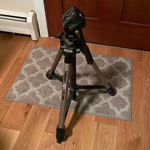 Camera tripod